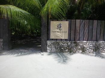 Eco-Digesteur compostage sur site dans hotel The Brando de luxe a Tetiaroa